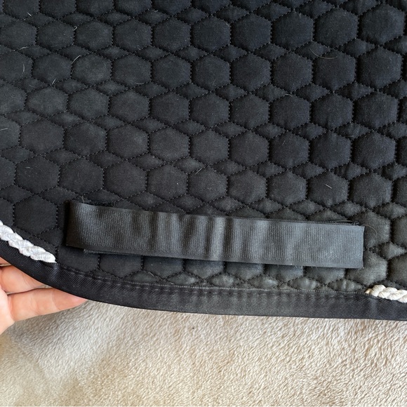 Mattes sheepskin jumping saddle pad black - Picture 9 of 15